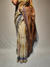 Load image into Gallery viewer, TEAKSI COTTON DOBBY ECO DYED HANDWOVEN SAREE
