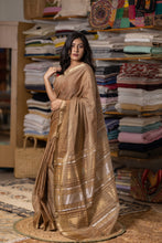 Load image into Gallery viewer, GAURI COTTON ZARI BOOTI COFFEE SAREE
