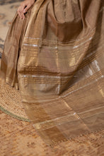 Load image into Gallery viewer, GAURI COTTON ZARI BOOTI COFFEE SAREE
