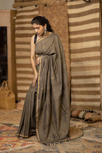 Load image into Gallery viewer, JAMDANI KHADI BEIGE SAREE
