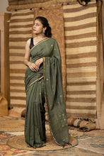 Load image into Gallery viewer, JAMDANI KHADI FAUN GREEN SAREE
