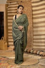 Load image into Gallery viewer, JAMDANI KHADI FAUN GREEN SAREE
