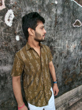 Load image into Gallery viewer, IKAT 10 COTTON MUSTARD HALF SHIRT
