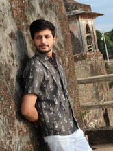 Load image into Gallery viewer, IKAT 12 COTTON PALE GREY HALF SHIRT
