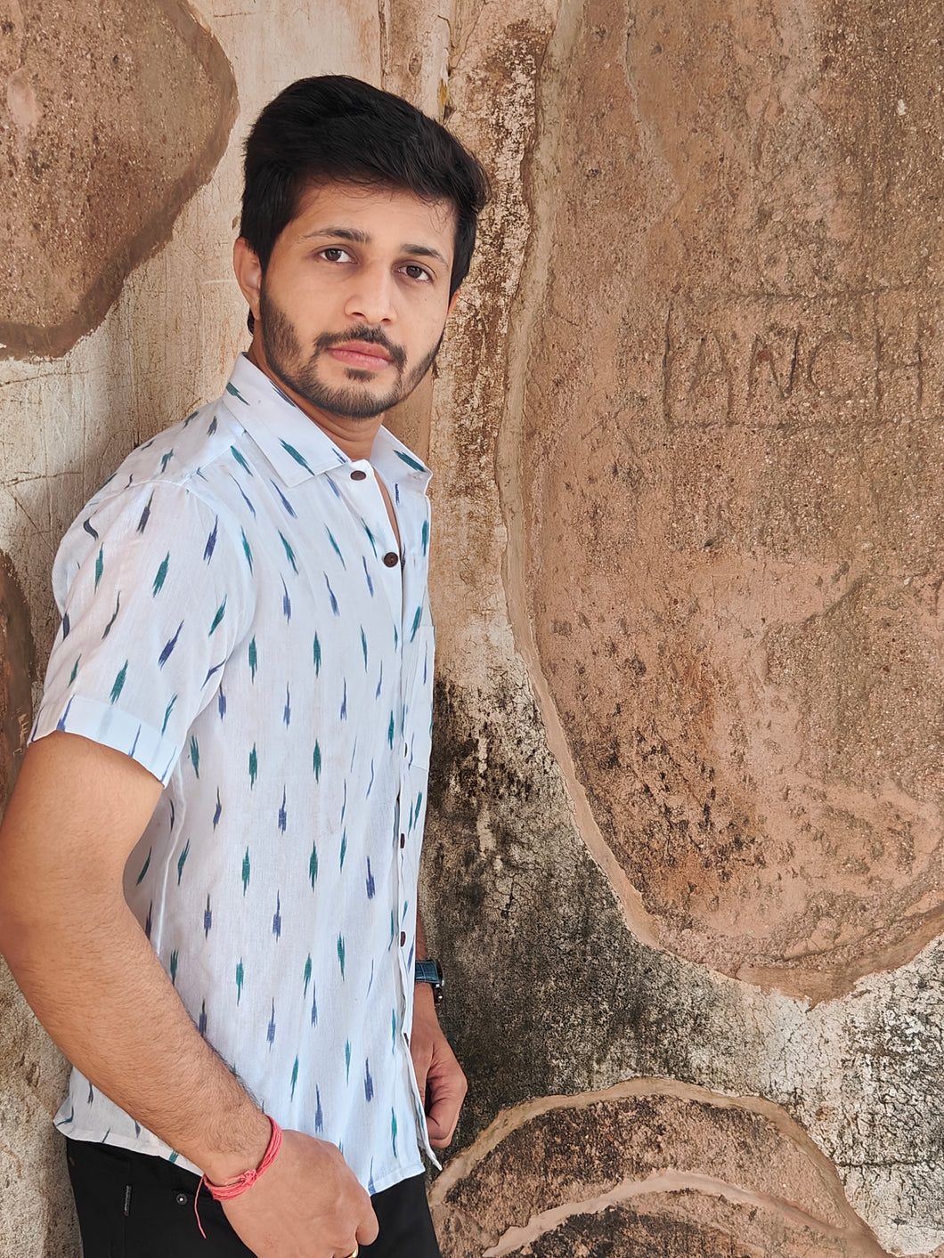 IKAT 16 WHITE COTTON KITE HALFSHIRT