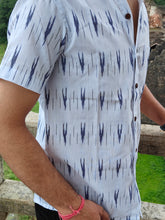 Load image into Gallery viewer, IKAT 17 WHITE COTTON V HALF SHIRT
