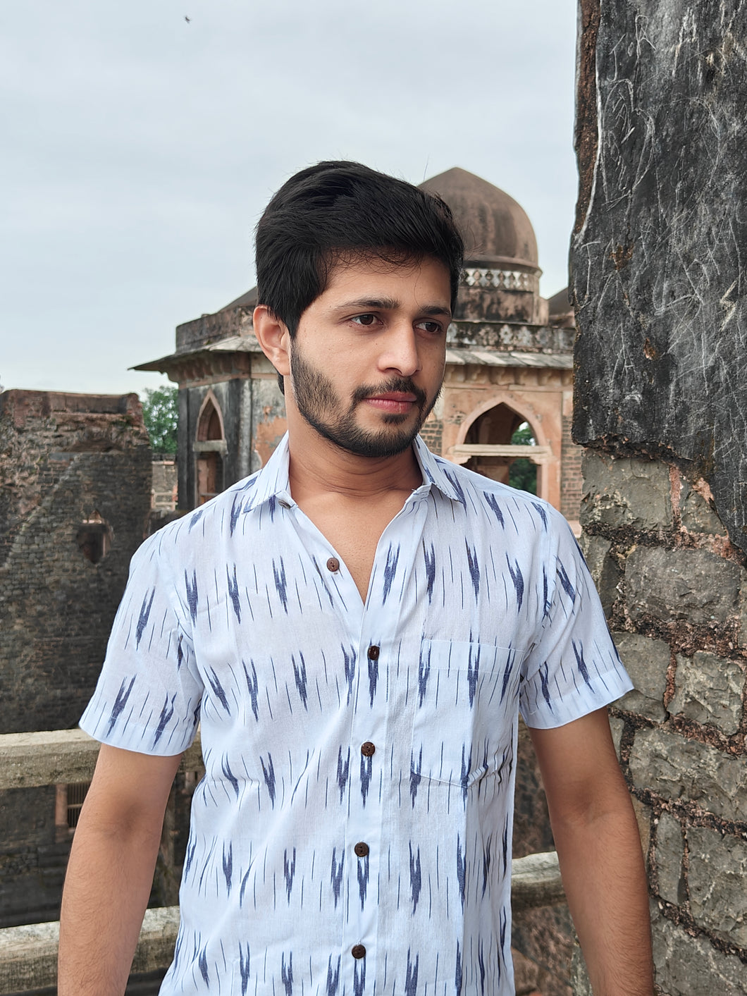 IKAT 17 WHITE COTTON V HALF SHIRT