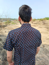 Load image into Gallery viewer, COTTON BLOCK HALF SHIRT
