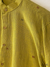 Load image into Gallery viewer, MUSTARD LINEN KURTA
